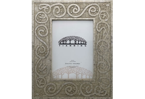 Enhancing Home Decor with Silver Plated Picture Frames Wholesale